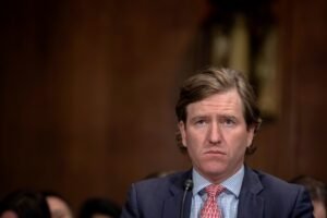 Exdirector del CISA, Chris Krebs, promete luchar contra la investigación federal ordenada por Trump