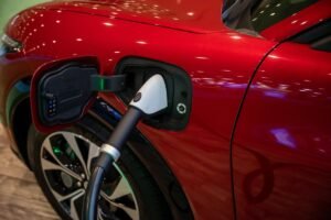 ¡SparkCharge recauda $30 millones para ayudar a flotas a electrificarse sin compromisos!