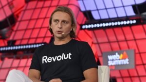Rippling exige que Revolut revele quem pagou pelo suposto ‘espião’ da Deel.