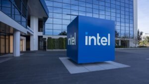 Lip-Bu Tan asegura que Intel se deshará de unidades no esenciales