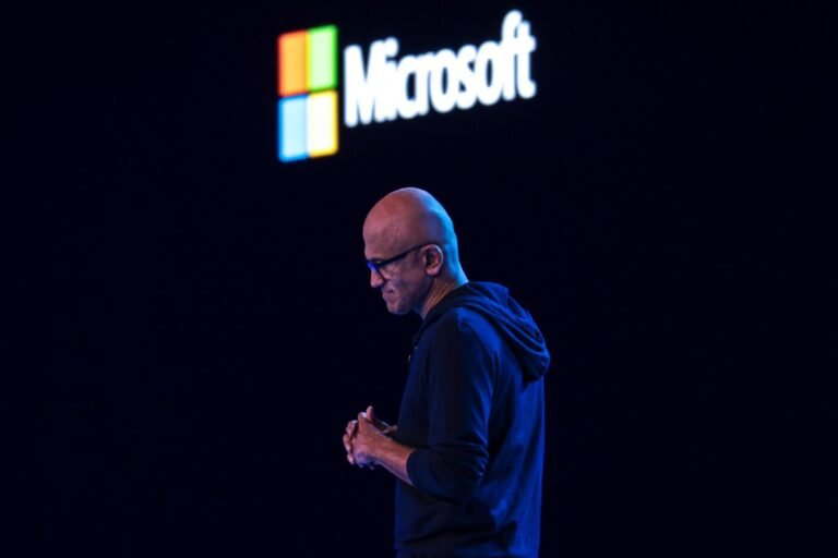Desafío de crecimiento frenético de los centros de datos desafía los objetivos de sostenibilidad de Microsoft.