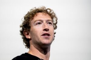 ¡Zuckerberg: Snapchat habría crecido más rápido si hubiera aceptado la oferta de compra de $6B!