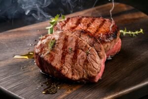 Secretario de Educación de EE. UU. se refiere a la IA como ‘A1’, como la salsa de carne
