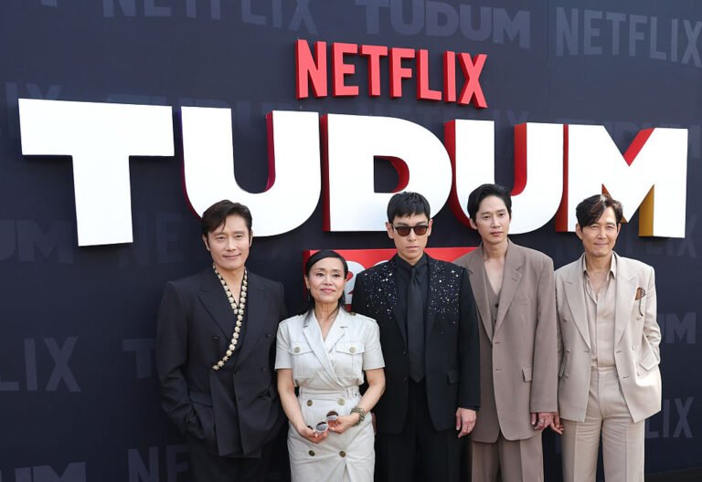 ¡Miles de fans de Netflix se reúnen para Tudum!