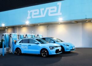 Revel instalará 24 cargadores rápidos de vehículos eléctricos en el aeropuerto JFK