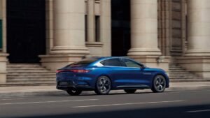 ¡BYD planea hacer la carga de vehículos eléctricos tan rápida como llenar un tanque de gasolina!