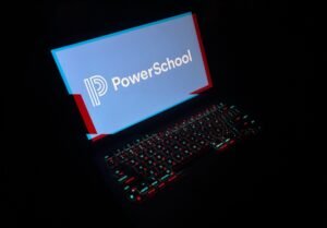 ¡Malware roba contraseñas internas de PowerSchool desde computadora hackeada de ingeniero!